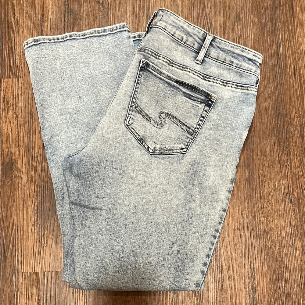 Silver Jeans Like New Elyse Slim Boot 36 x 31